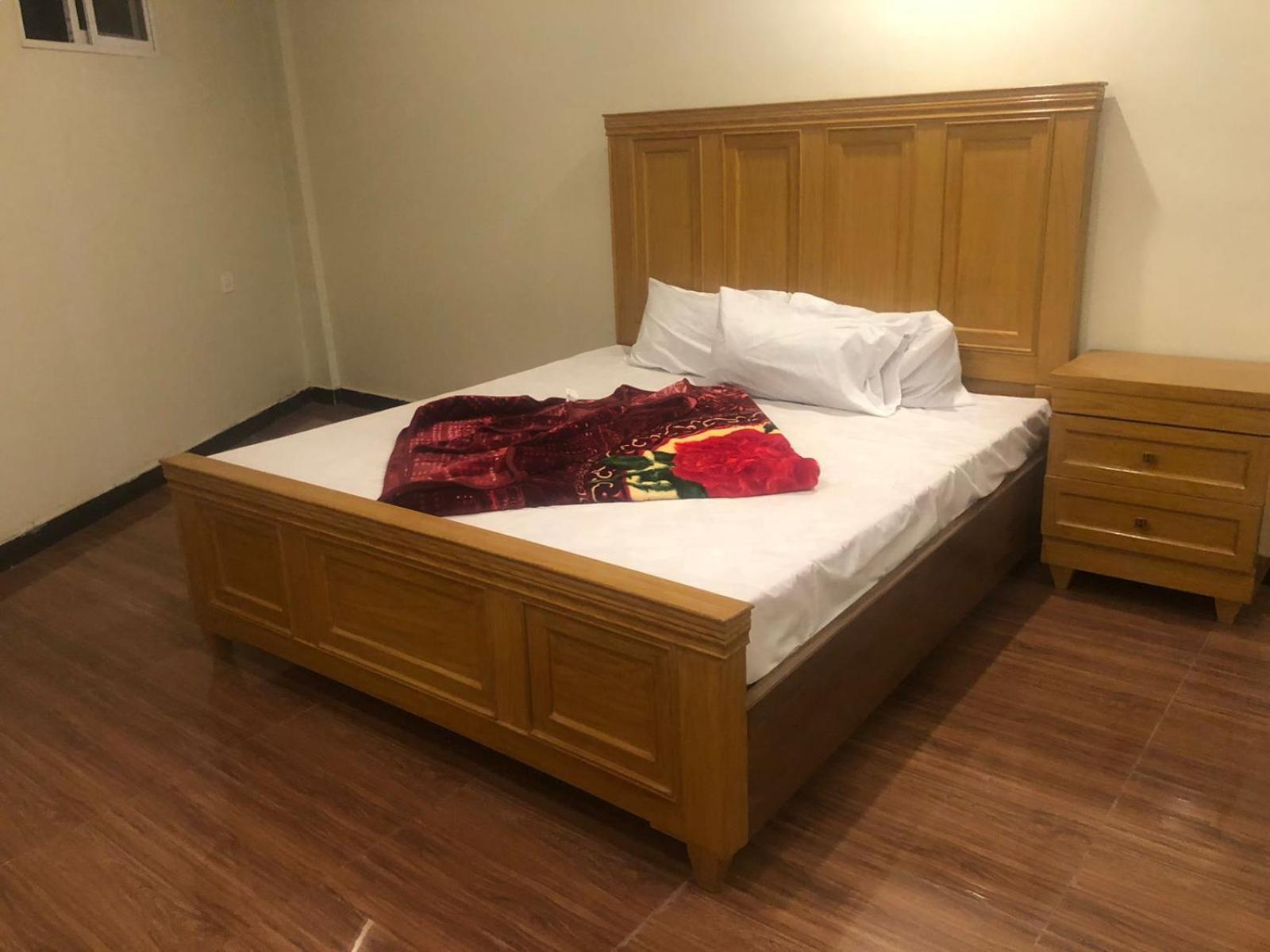 Al Buraq Hotel Iszlámábád Kültér fotó